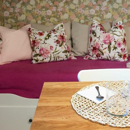 Flowers Apartment Joivy 25 Como Kültér fotó