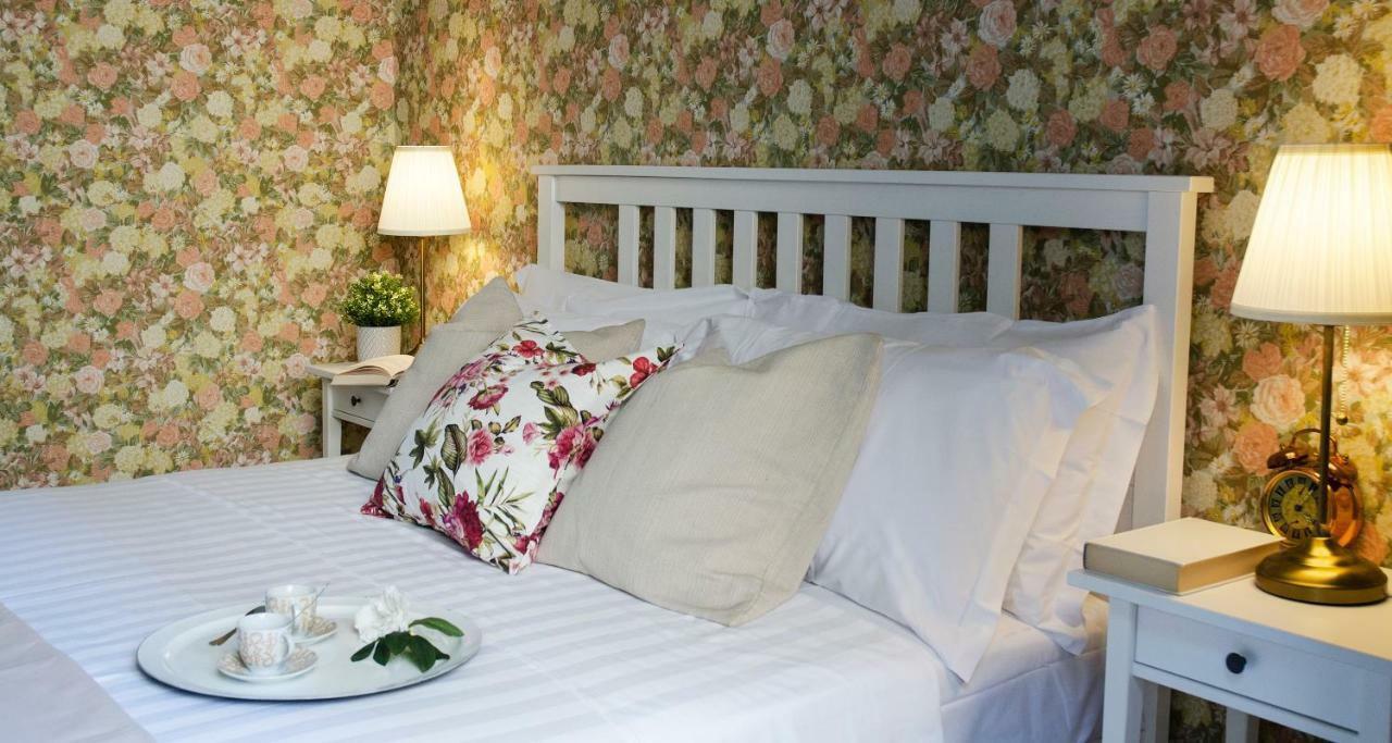 Flowers Apartment Joivy 25 Como Kültér fotó