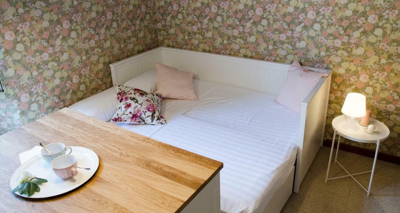 Flowers Apartment Joivy 25 Como Kültér fotó