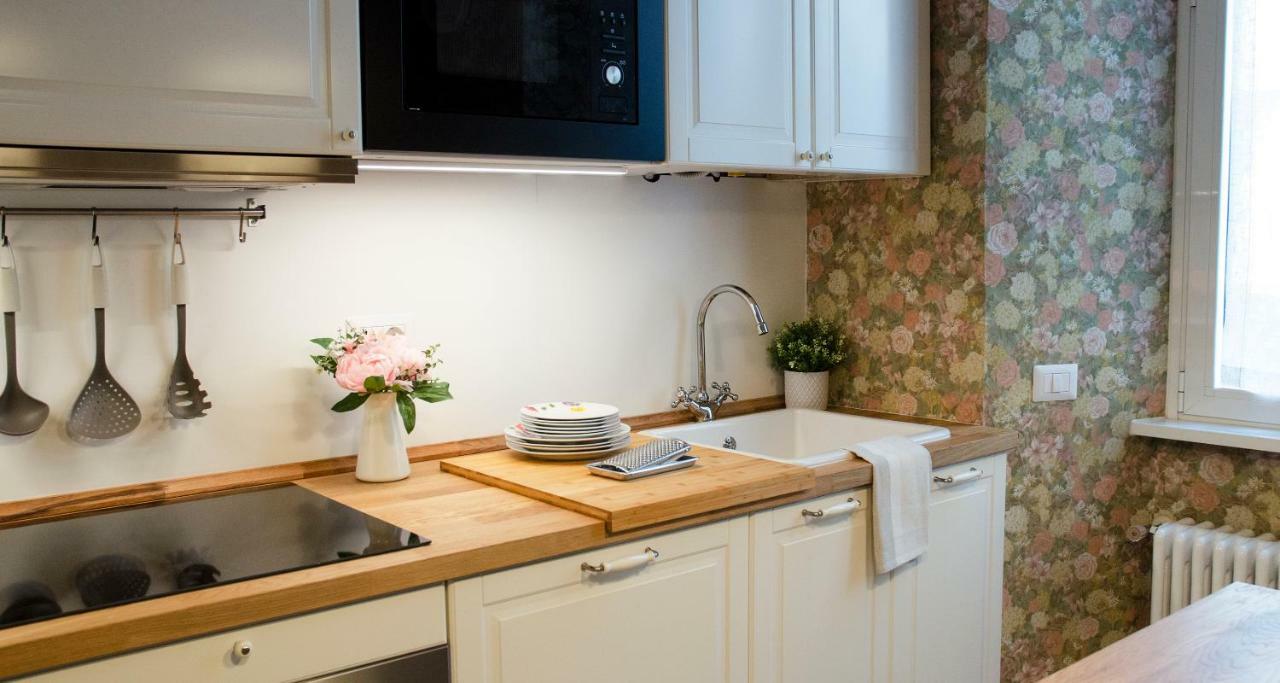 Flowers Apartment Joivy 25 Como Kültér fotó